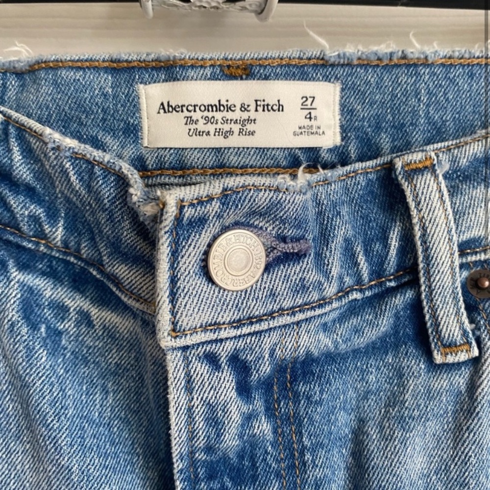 Abercrombie 90’s Straight Jeans